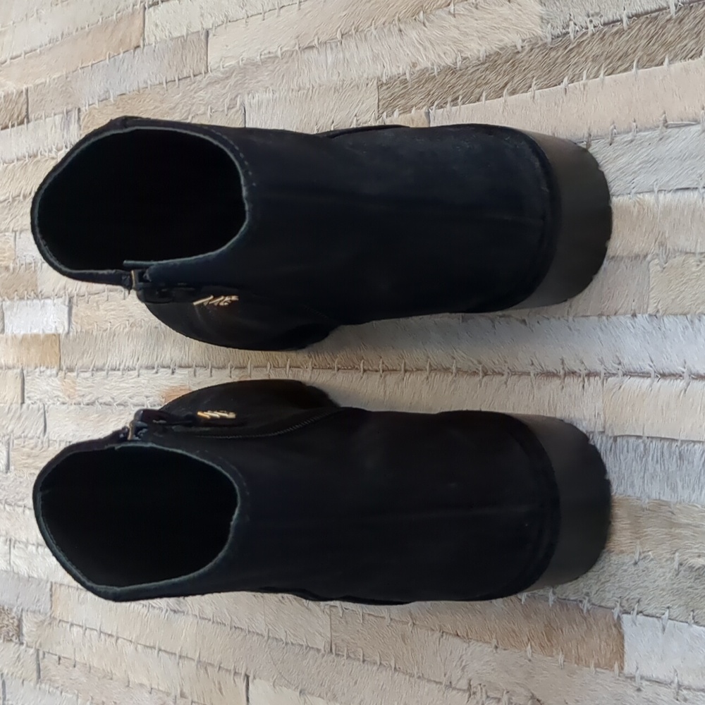 Stuart Weitzman Maelie Black Sport Suede Boots - Picture 5 of 10